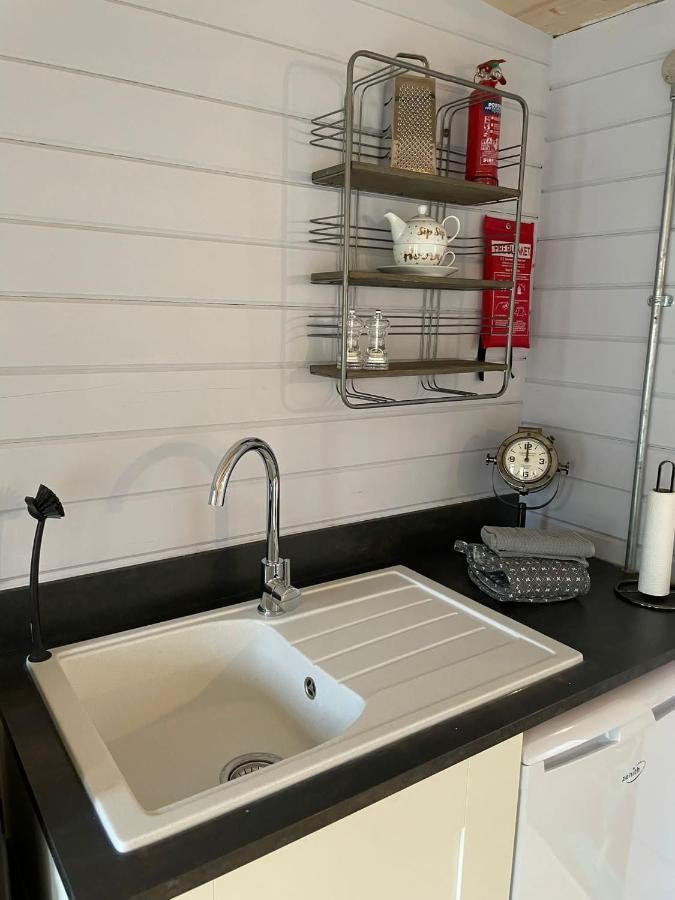Cromwell Lodge, Cromer, Moments From The Beach! Apartment